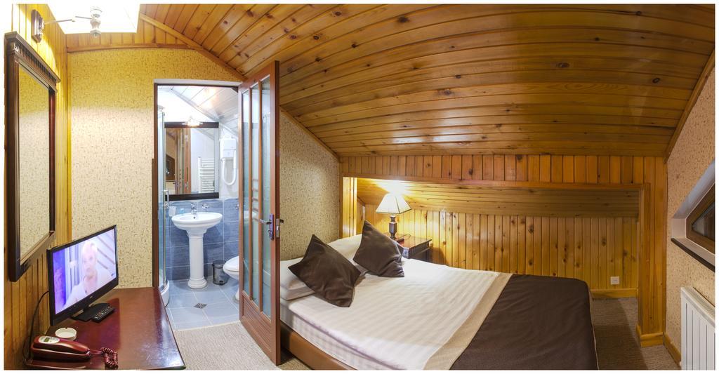 Hotel Victoria Bakuriani Eksteriør billede
